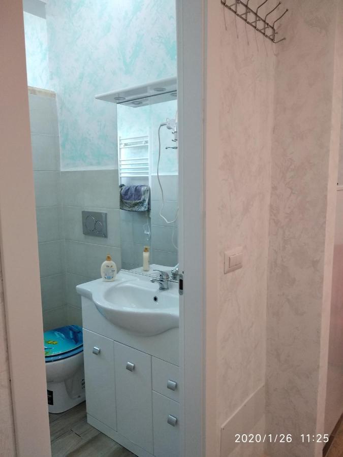 In Centro A Рапалло Экстерьер фото