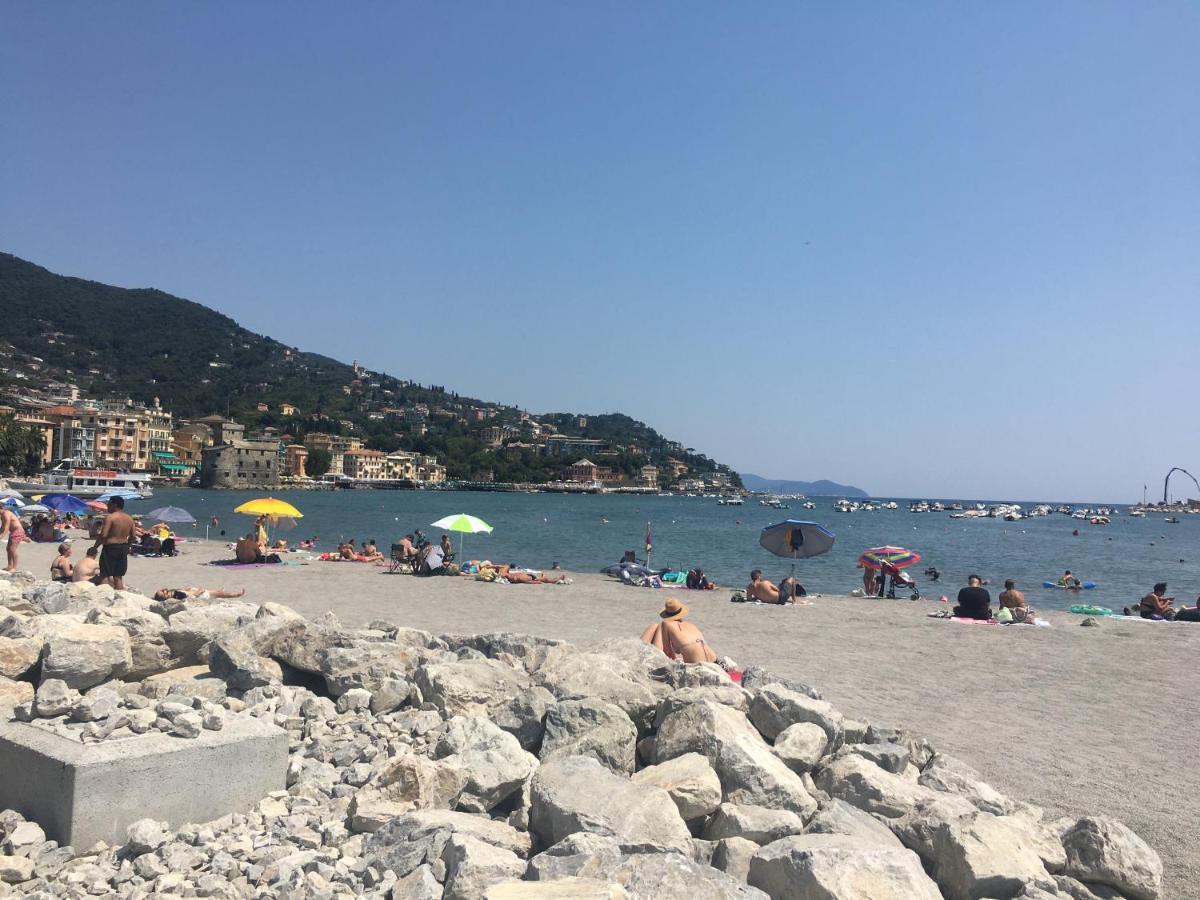 In Centro A Рапалло Экстерьер фото